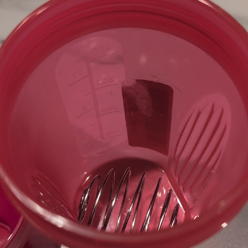 Classic Shaker Bottle - Red - Picture 4 of 5